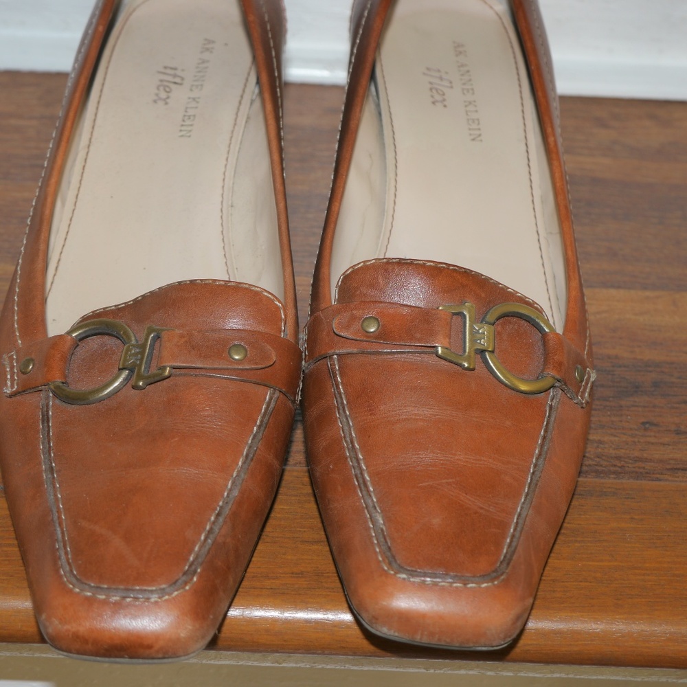 Leather shoes